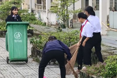 TỔ CHỨC RA QUÂN BẢO VỆ MÔI TRƯỜNG